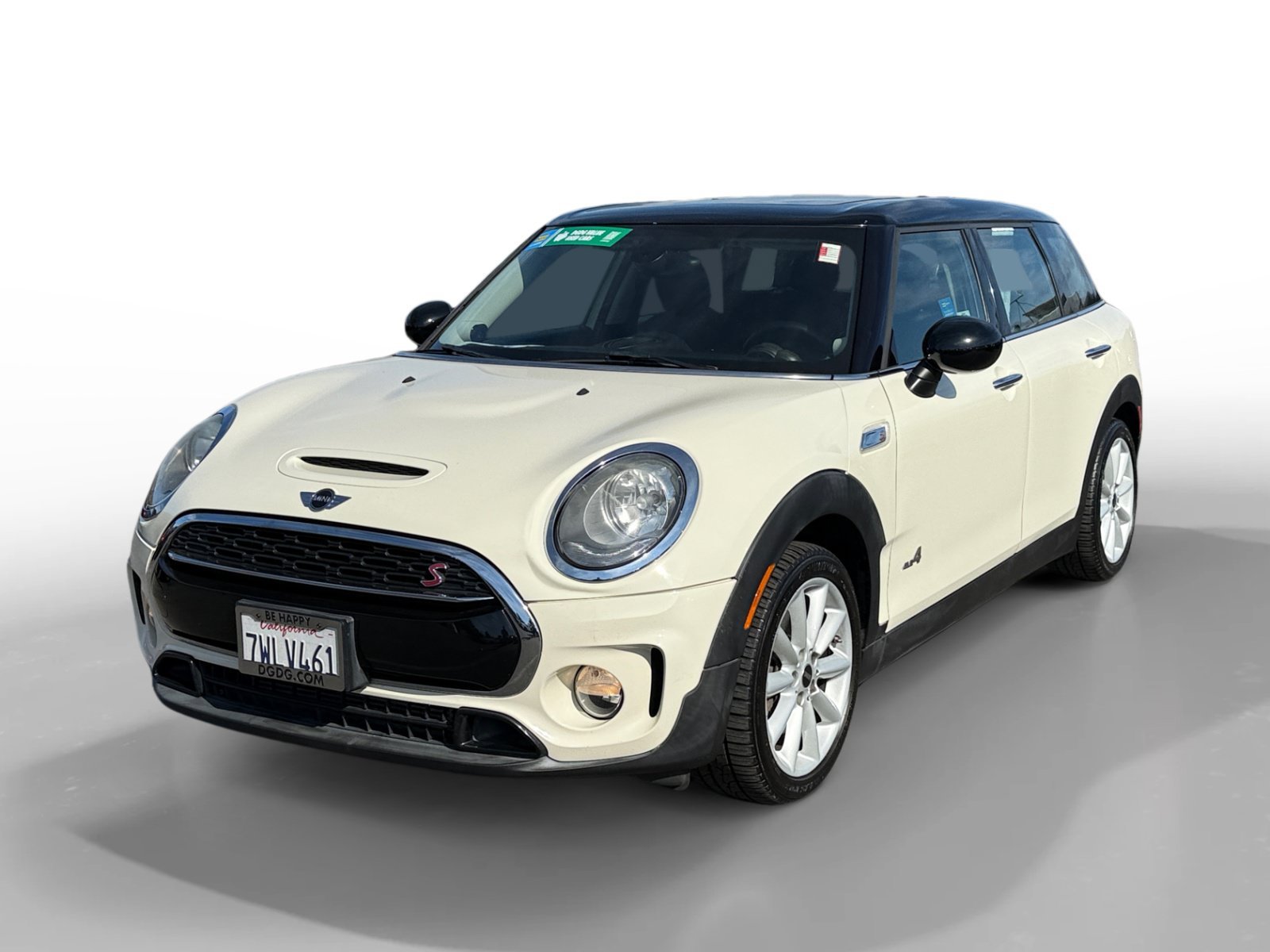Used 2017 Pepper White MINI Clubman image 1