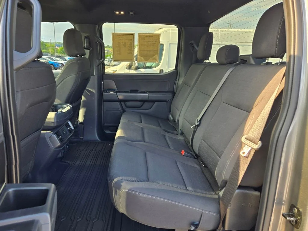 Used 2024 Gray Ford XLT image 28