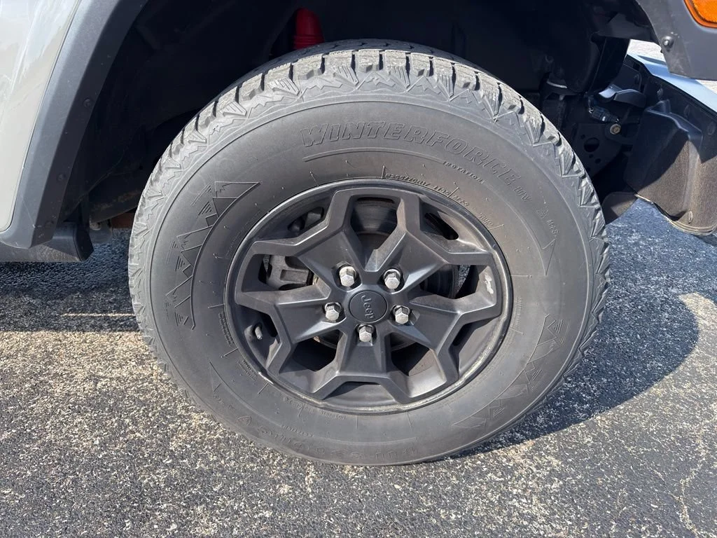 Used 2022 Gray Jeep Willys image 3