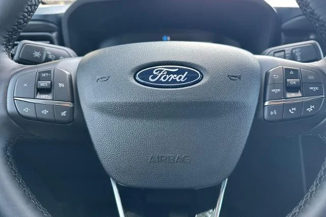 New 2026 Space White Metallic Ford XLT image 42