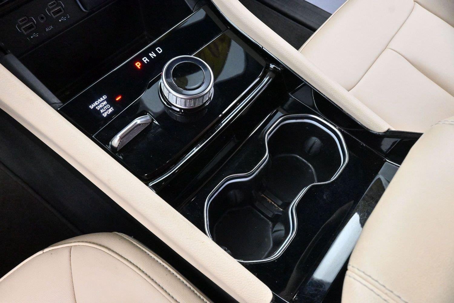 Used 2023 White Jeep Limited image 25