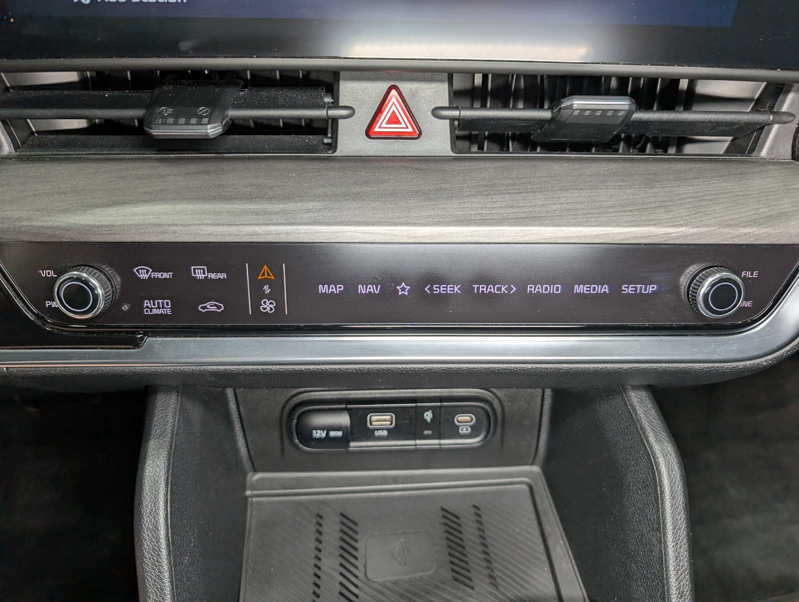 Used 2024 Jungle Green Kia X-Line image 33