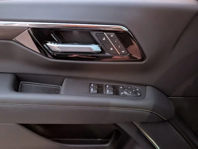 2026 Chevrolet Tahoe Premier - Photo 15
