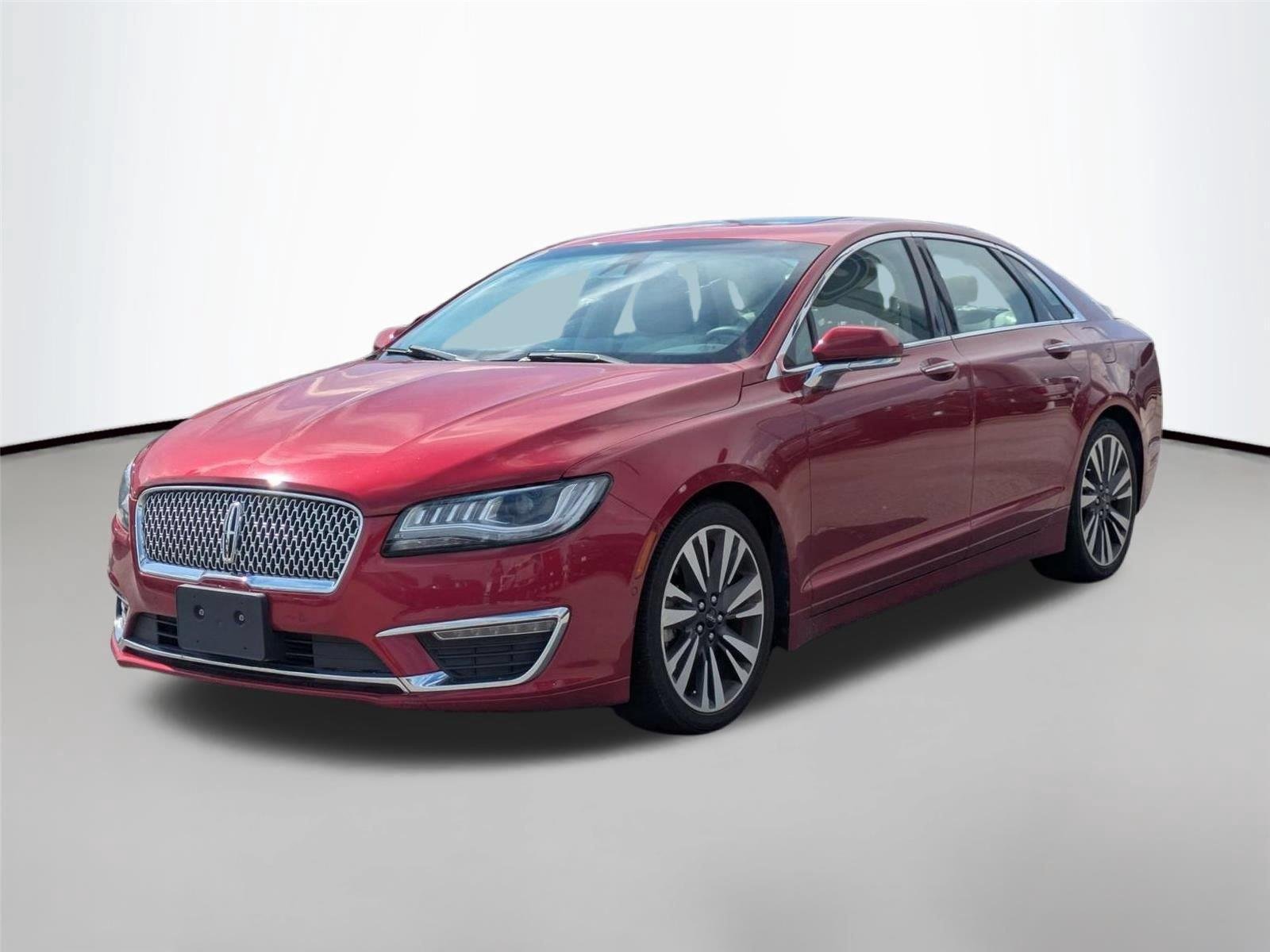 Used 2018 Ruby Red Metallic Tinted Clearcoat Lincoln Reserve image 1