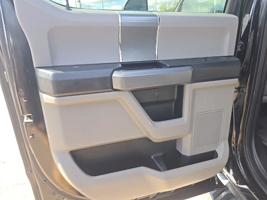 Used 2017 Black Ford XLT image 31