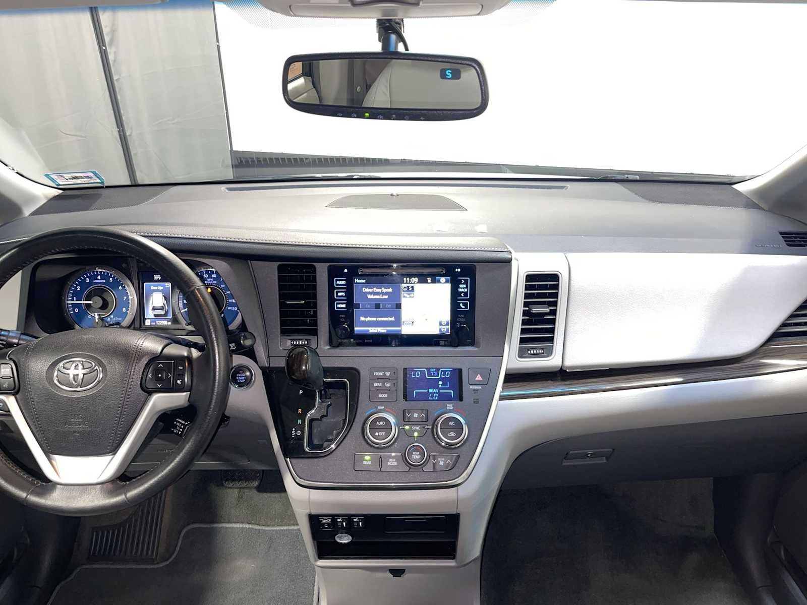 Used 2017 Silver Sky Metallic Toyota XLE image 10