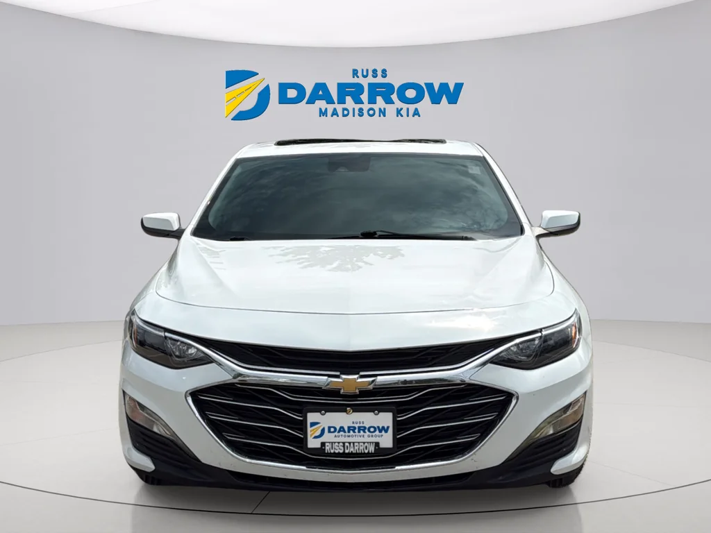 Used 2024 Summit White Chevrolet LT image 8
