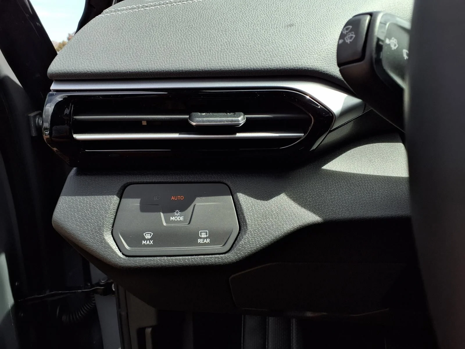 New 2026 Pure Gray Volkswagen Pro image 14