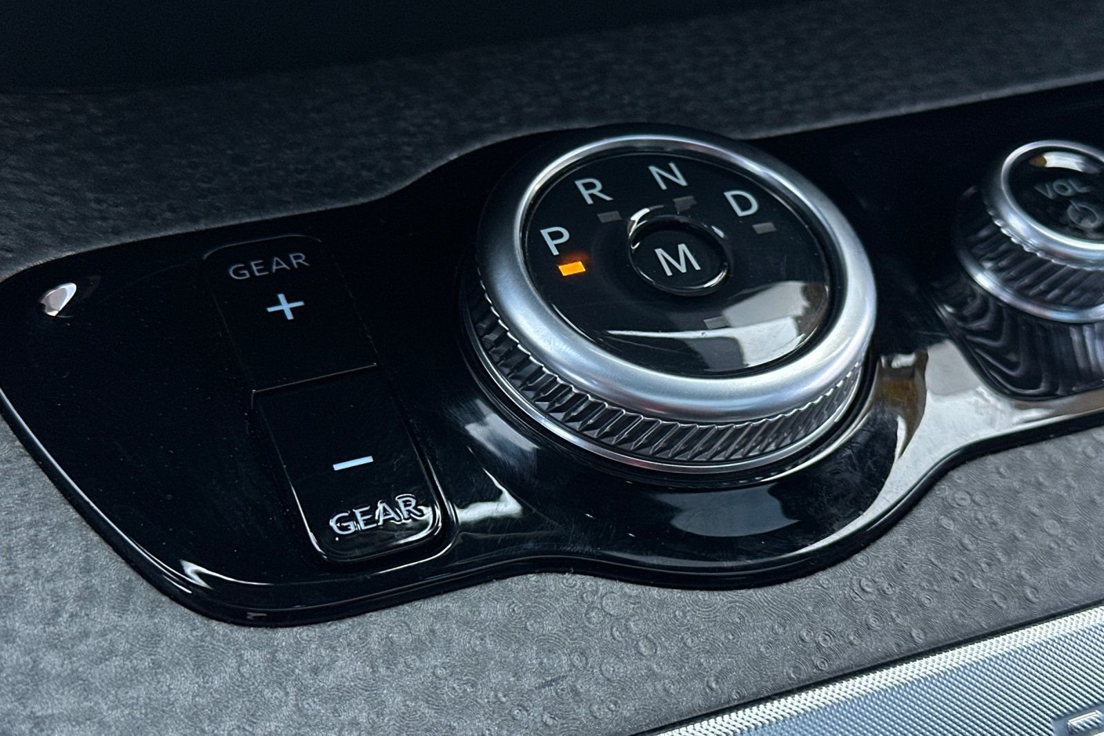 Used 2025 Gray Ford Tremor image 27