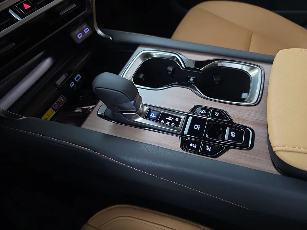 New 2026 Eminent White Pearl Lexus PREMIUM image 23
