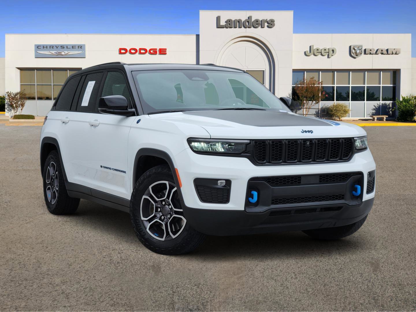 2022 Jeep Grand Cherokee Trailhawk 4xe 4x4's photo