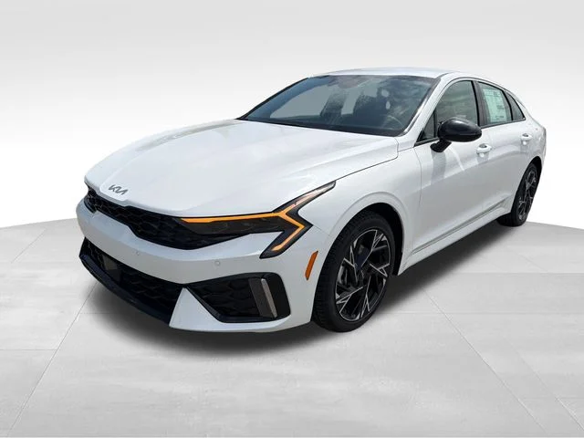 New 2026 Snow White Pearl Kia GT-Line FWD image 3
