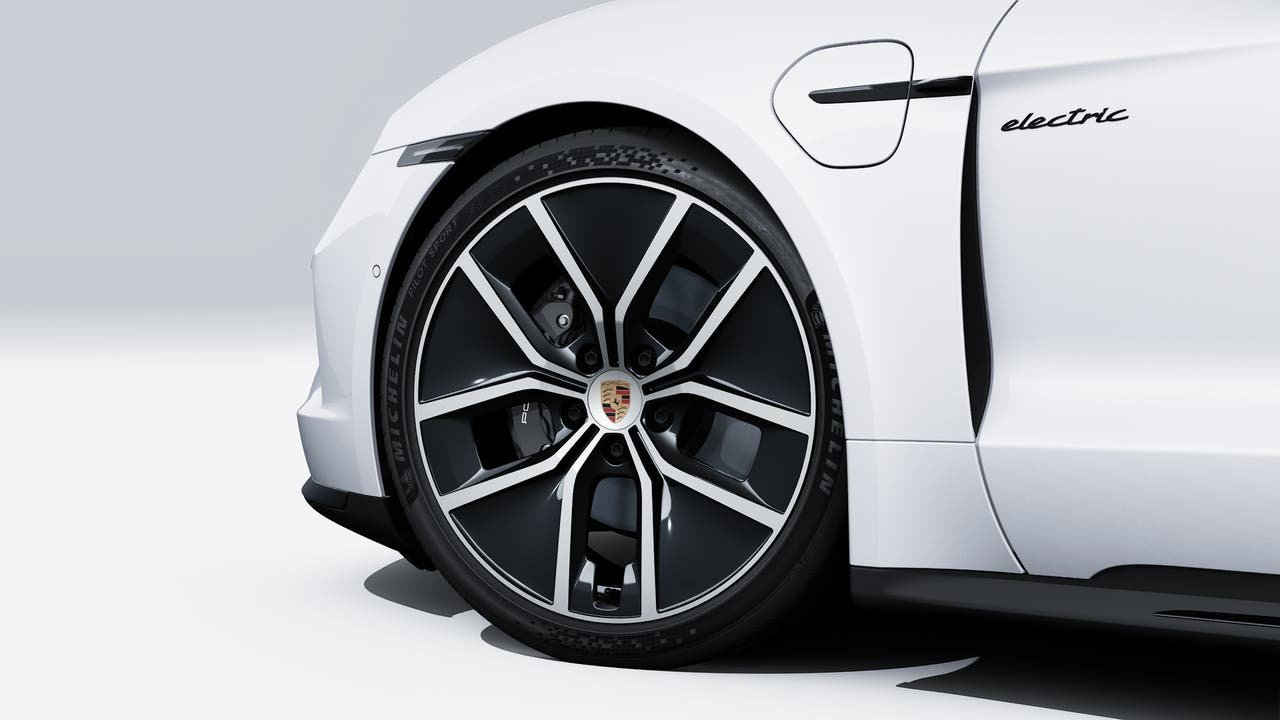 New 2026 Ice Grey Metallic Porsche 4 Black Edition image 10