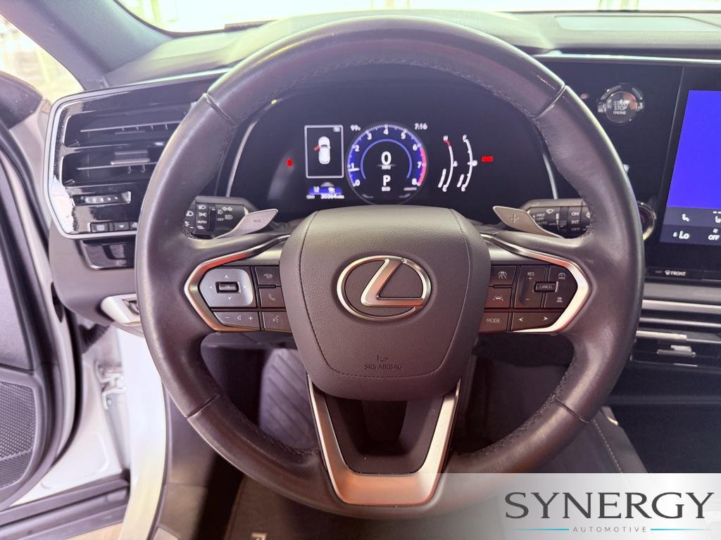 Used 2023 Eminent White Pearl Lexus Base image 15