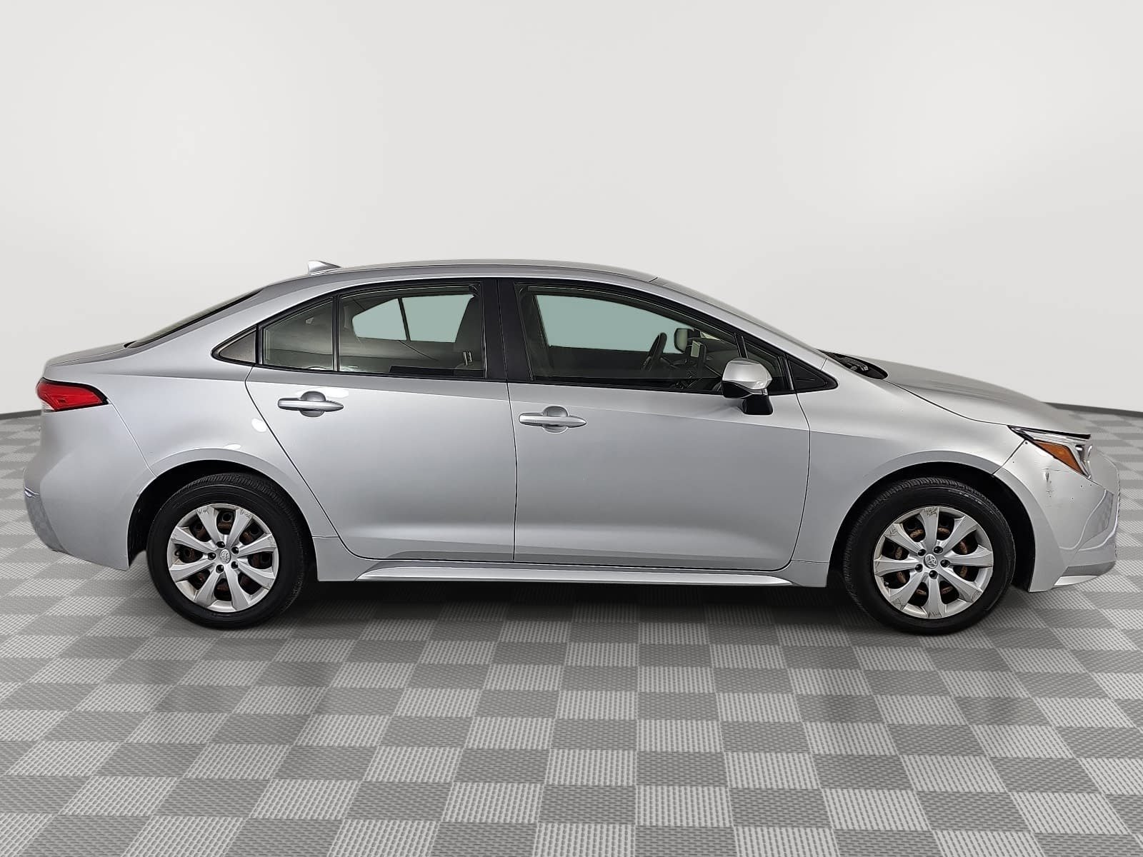 Used 2023 Silver Toyota LE image 7