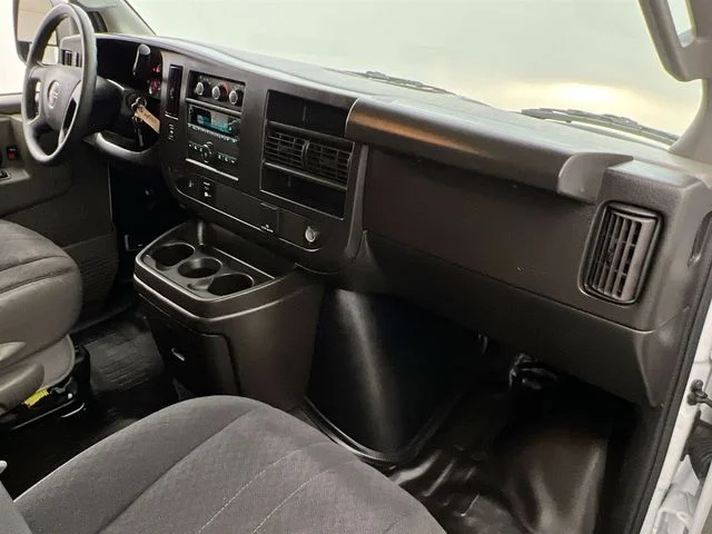 2024 GMC Savana Cargo Work Van - Photo 12