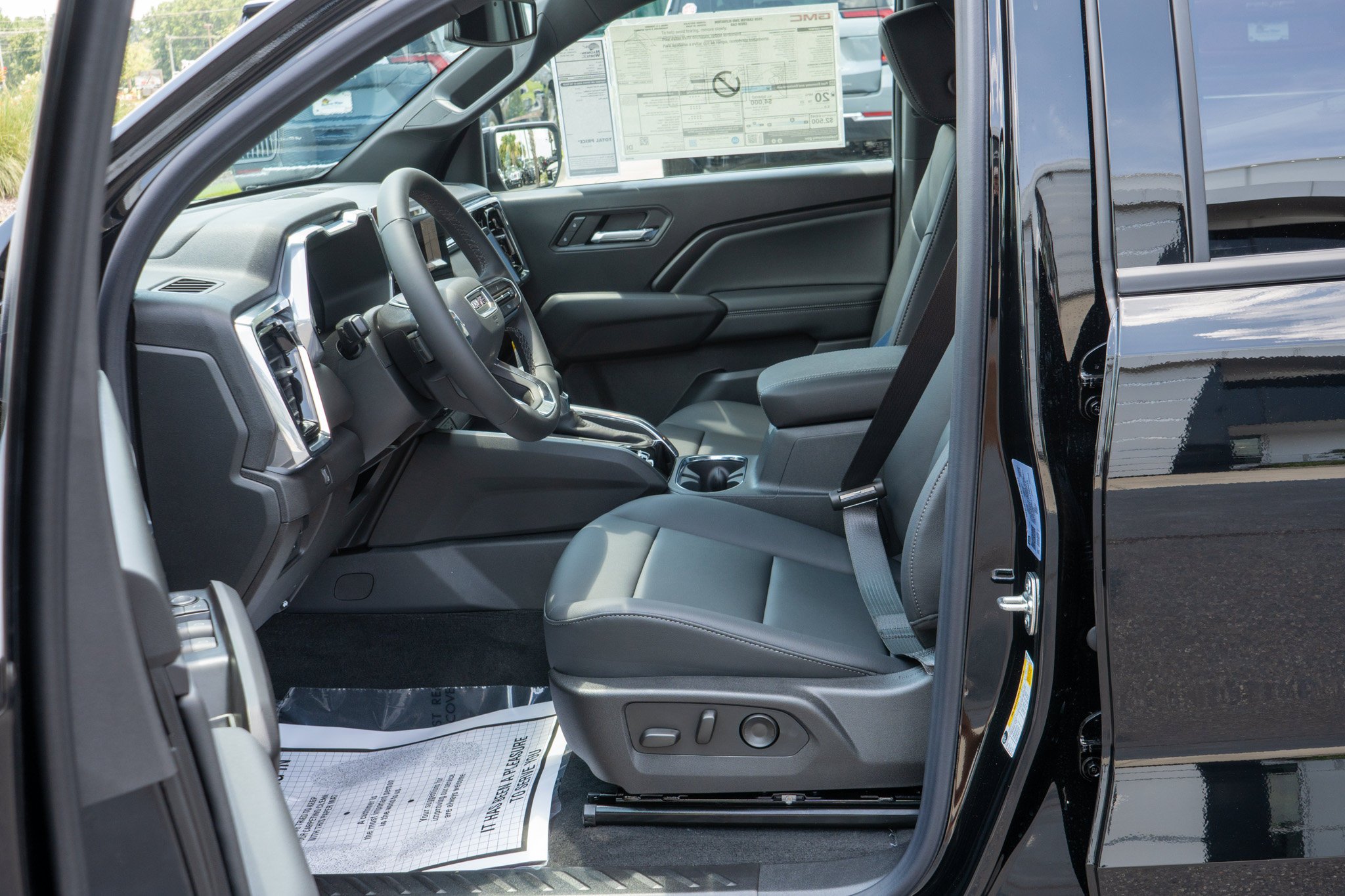 New 2026 Onyx Black GMC Elevation image 27