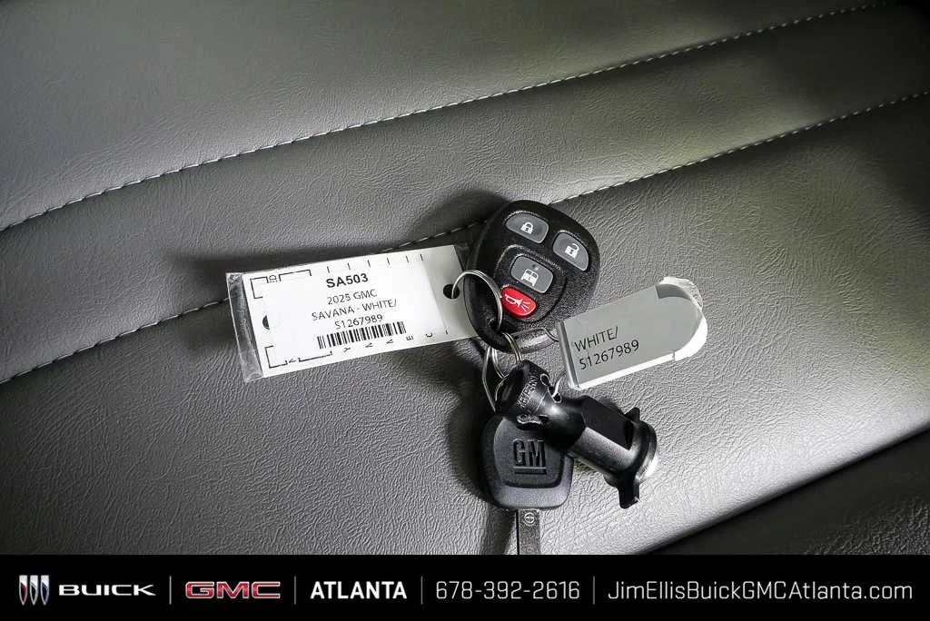 New 2025 Summit White GMC Work Van image 19