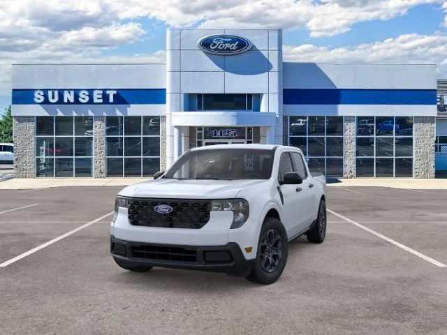 New 2026 Space White Metallic Ford XLT image 2