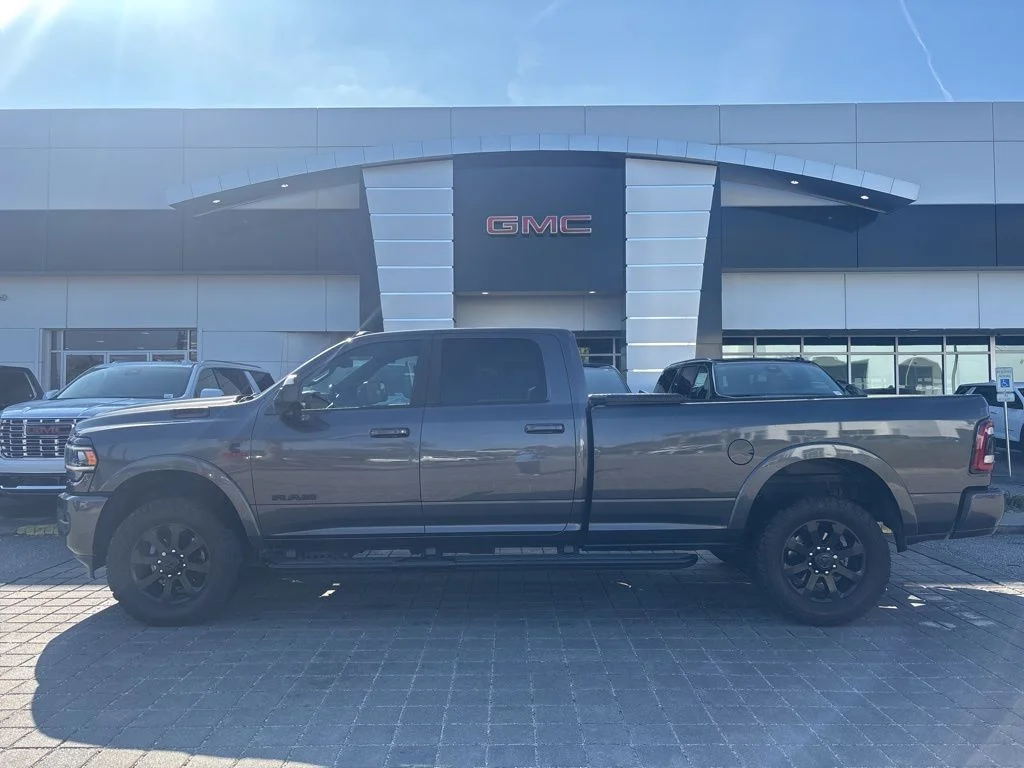 2022 RAM 3500 Laramie 4X4 Crew Cab LWB's photo