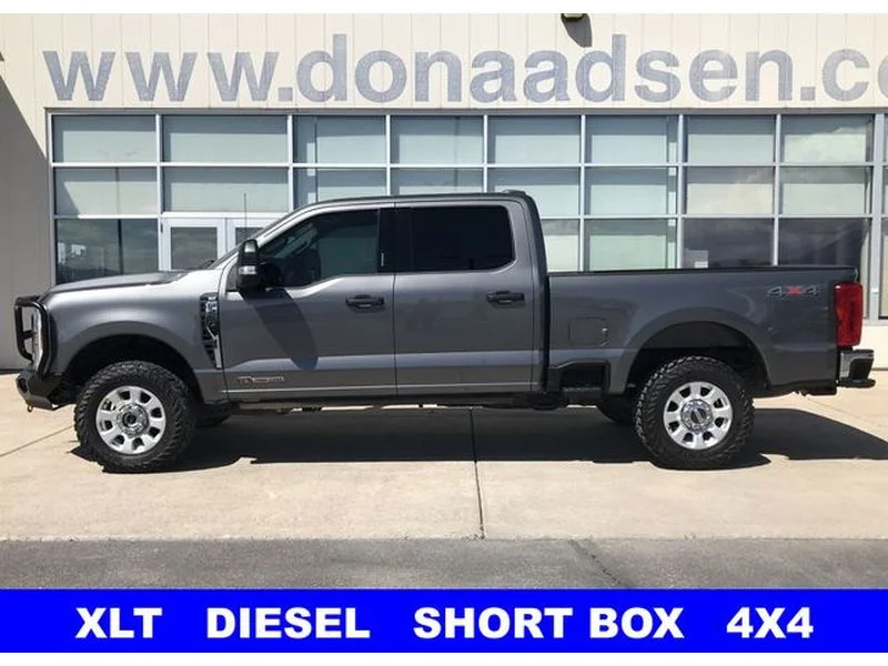 Used 2023 Carbonized Gray Metallic Ford XLT image 5