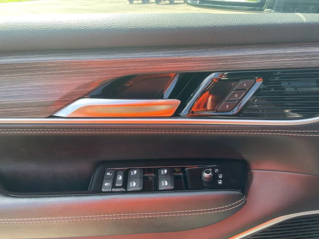 2024 Jeep Wagoneer Series II - Photo 19