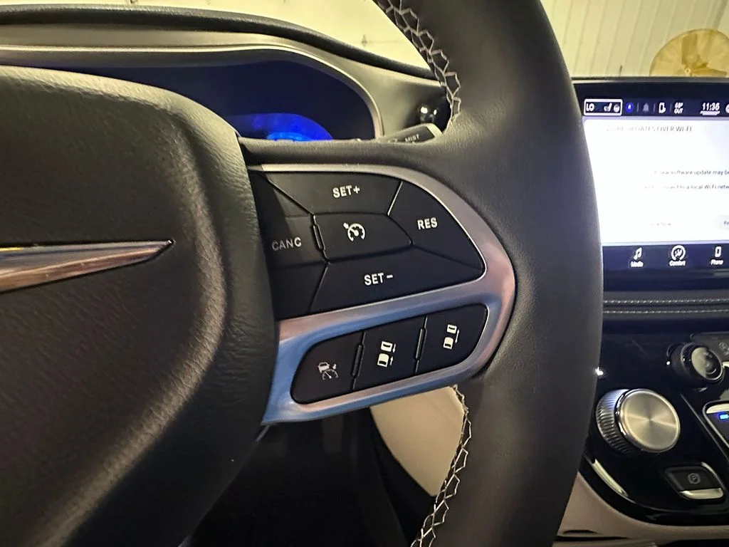 2022 Chrysler Pacifica Touring L - Photo 37