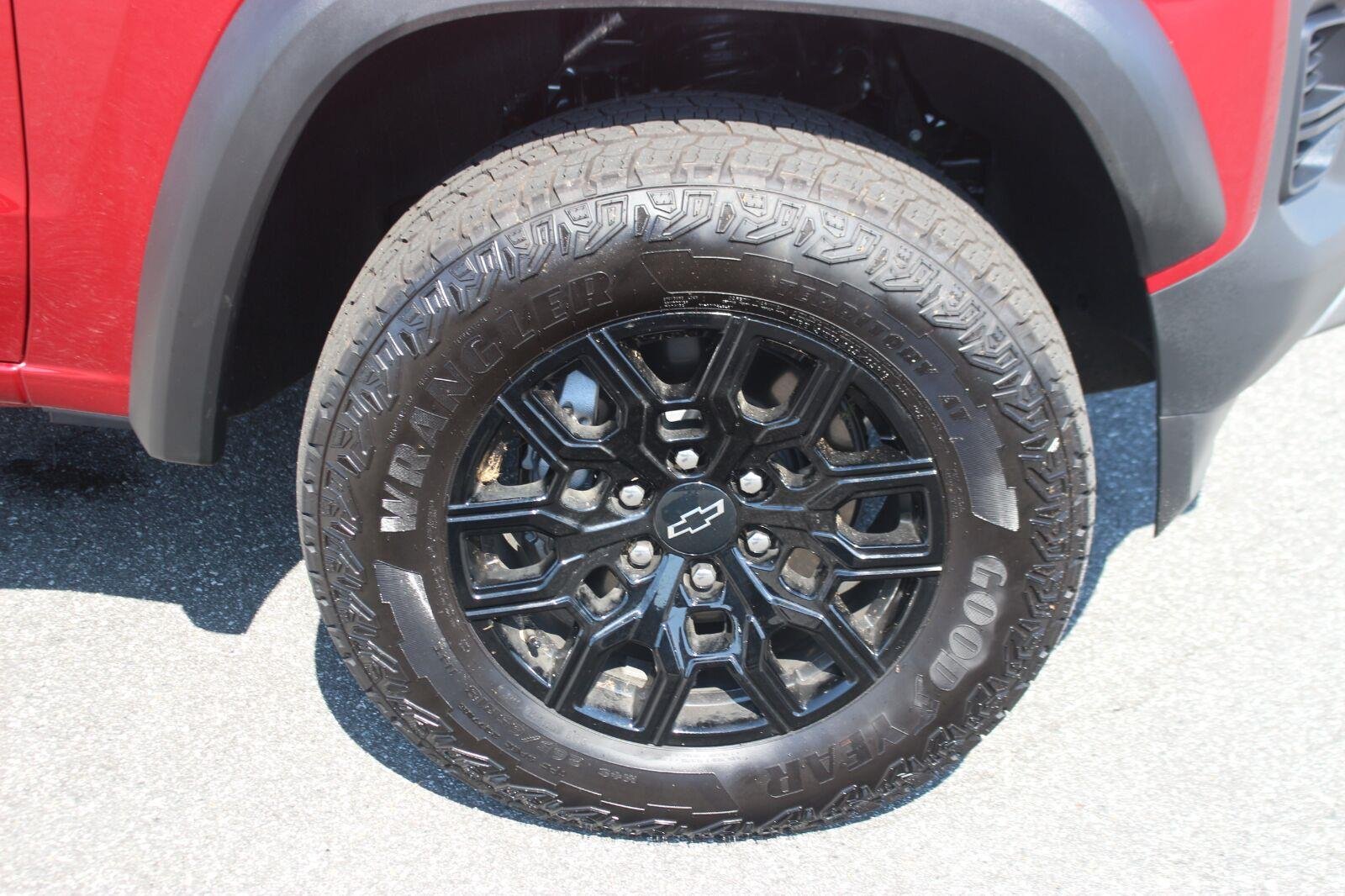 Used 2026 Radiant Red Tintcoat Chevrolet Trail Boss image 36