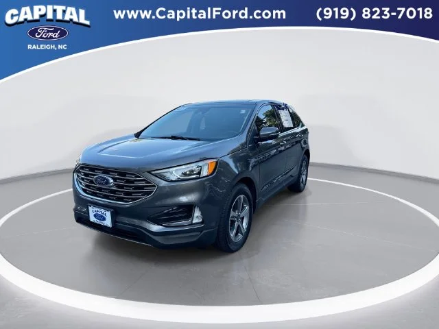 Used 2020 Gray Ford SEL image 4