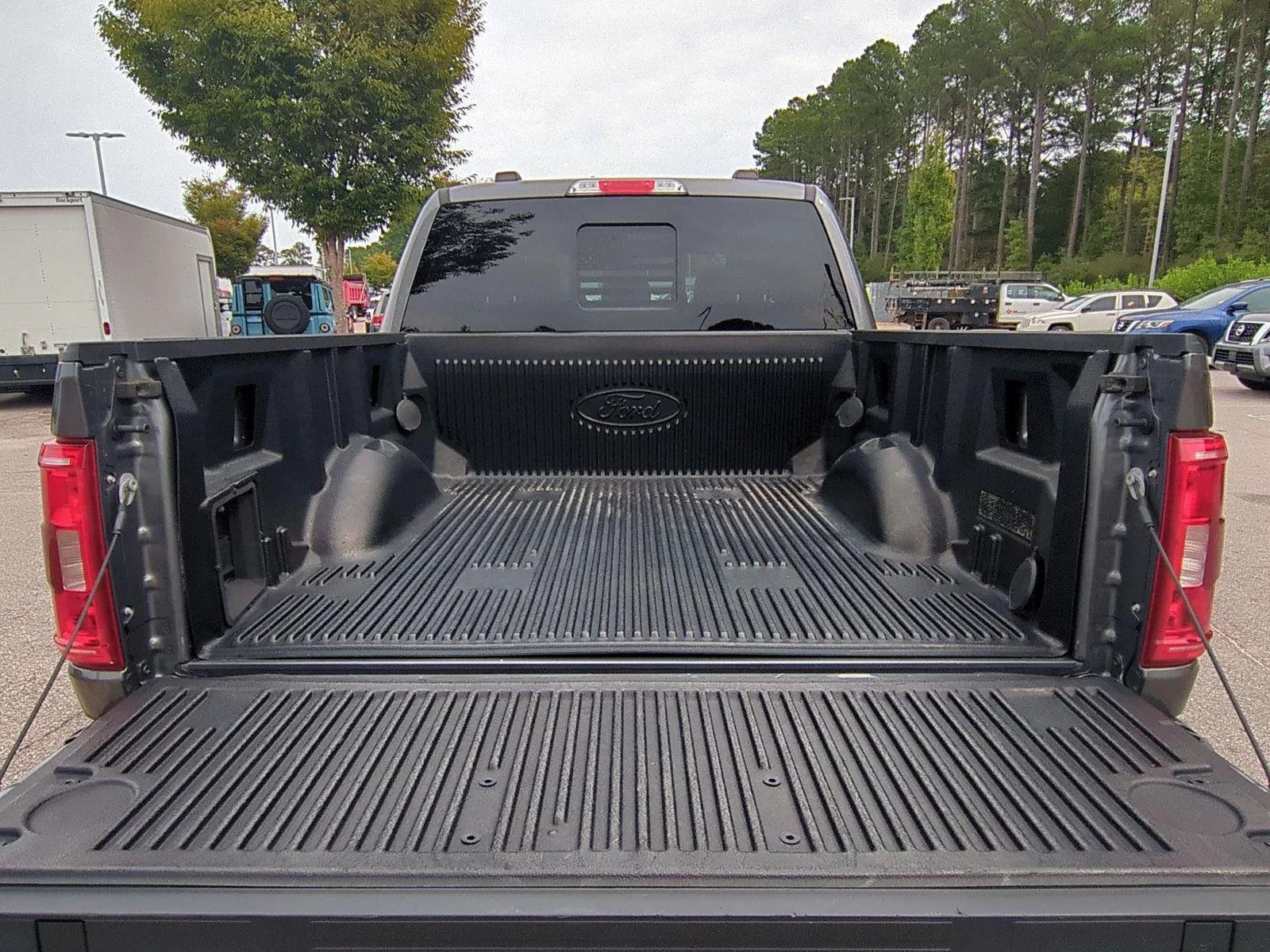 Used 2023 Carbonized Gray Ford XLT image 34