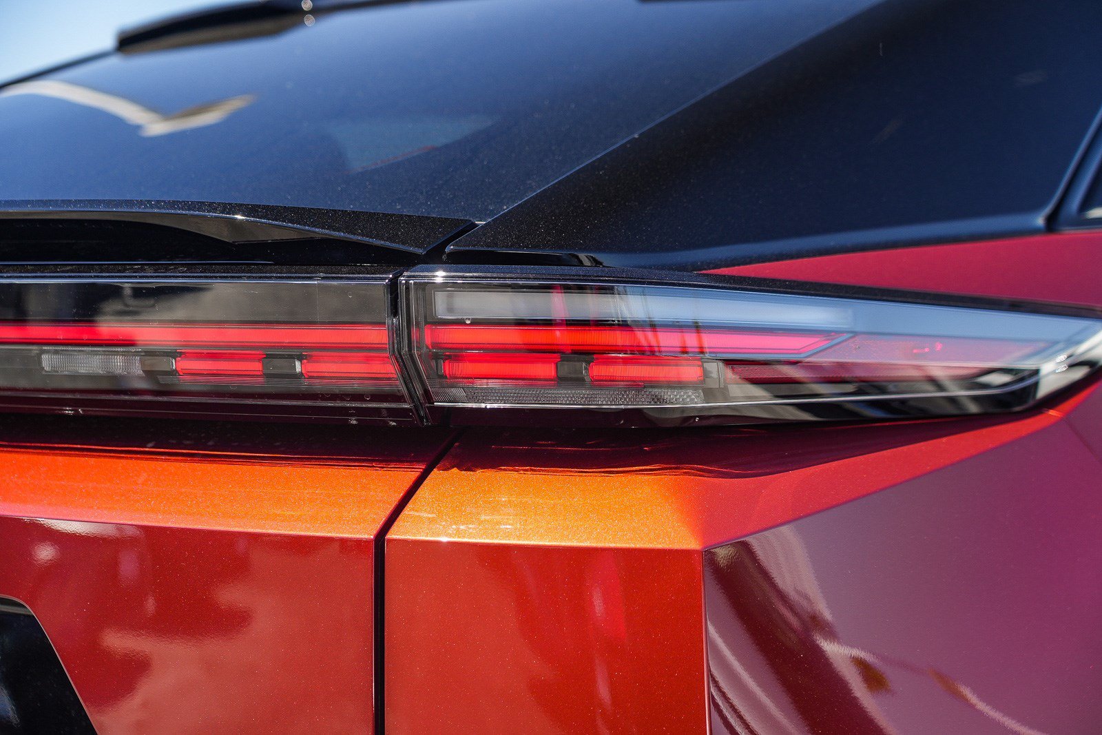 New 2026 Tandoori with Midnight Black Metallic roof <sup>1</sup> Toyota  XSE image 9