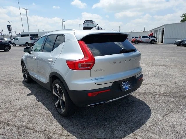 Used 2019 Silver Volvo T4 Inscription image 7
