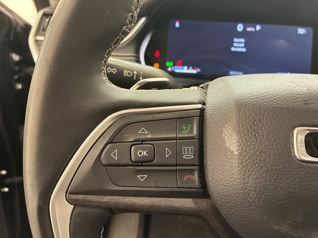Used 2023 Black Jeep Laredo image 25