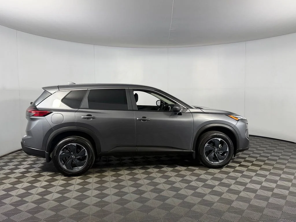 Used 2026 Gray Nissan SV image 5