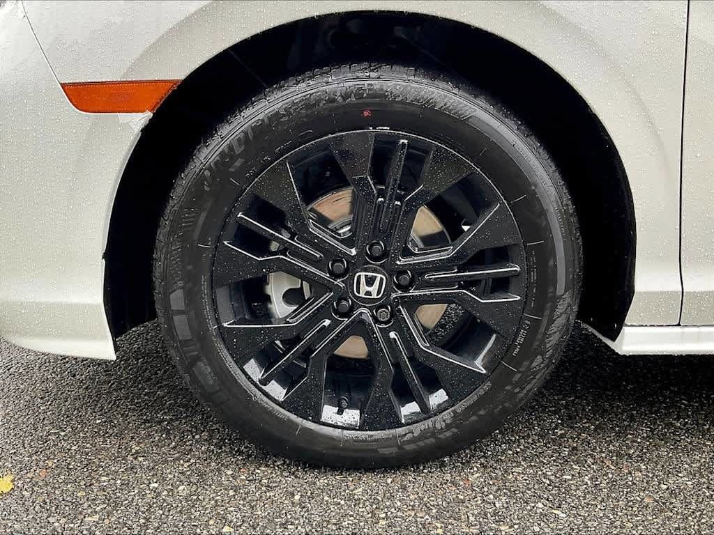 New 2026 Platinum White Pearl Honda Sport-L image 8