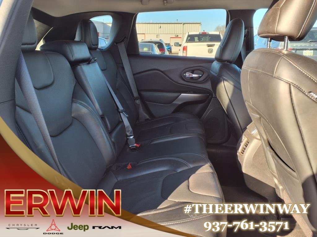2021 Jeep Cherokee Latitude Lux - Photo 13