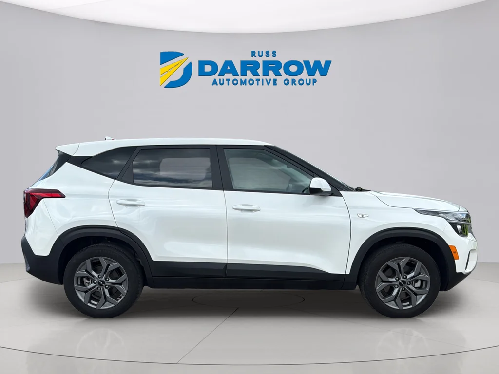 Certified Used 2024 White Kia LX image 6