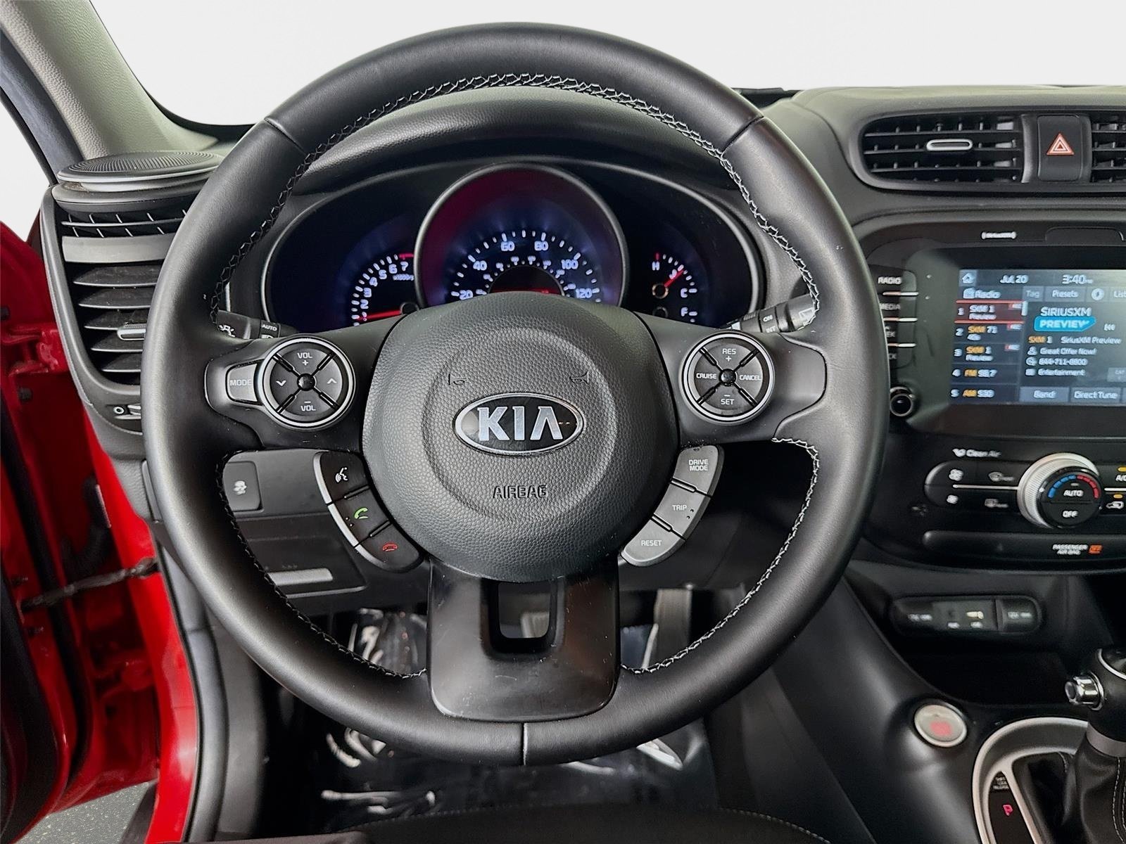 Used 2017 Inferno Red Kia + image 12