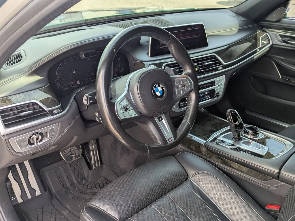 Used 2020 Gray BMW 750i xDrive image 26