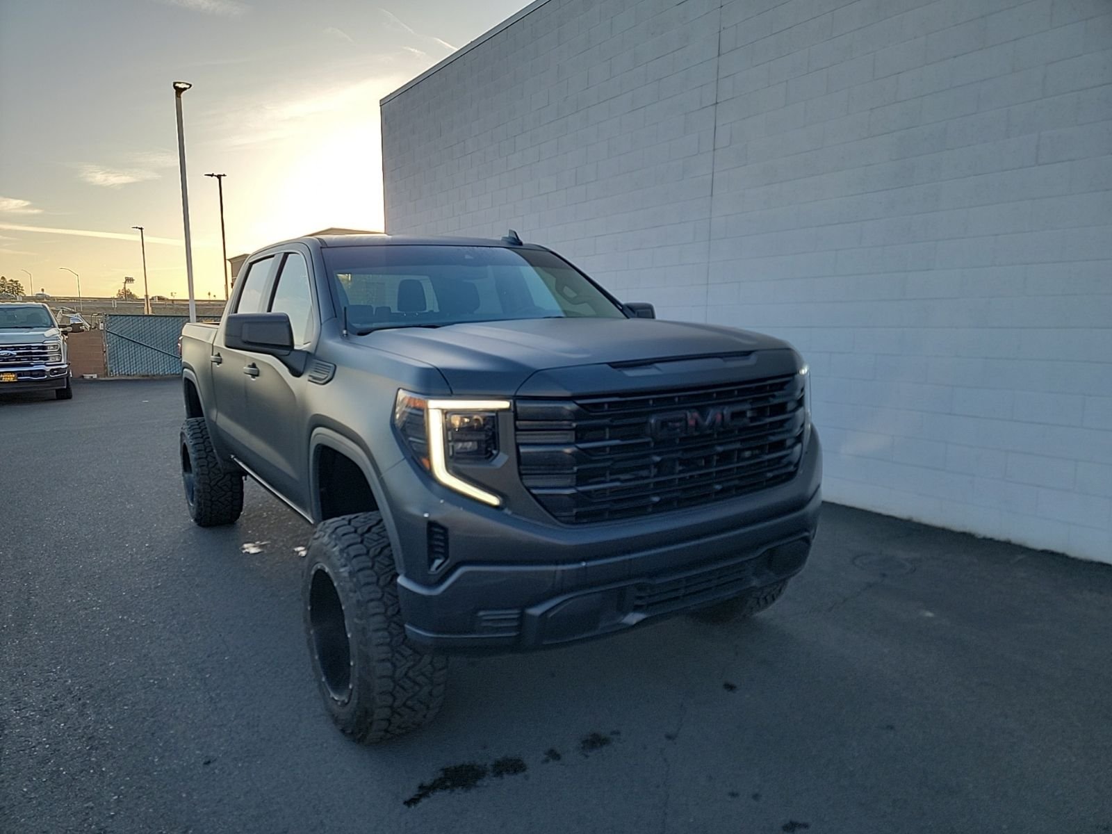 Used 2024 White GMC Pro image 3