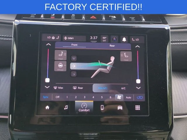 Used 2023 Red Jeep Altitude image 25