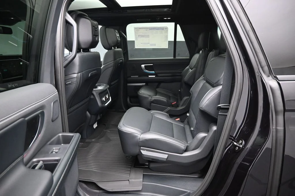 New 2027 Agate Black Metallic Ford Platinum image 19