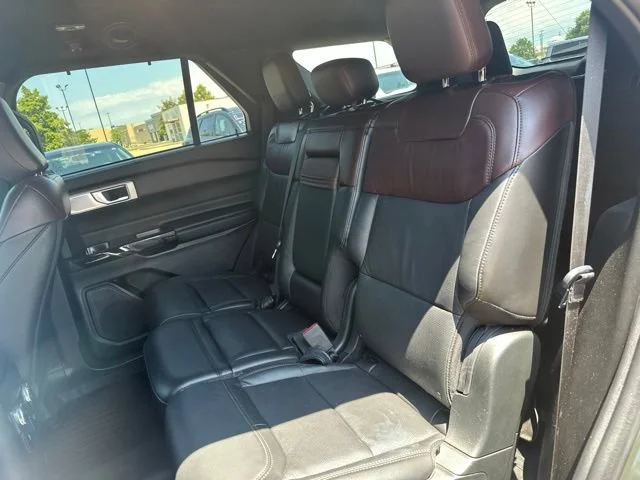 Used 2023 Green Ford Platinum image 22