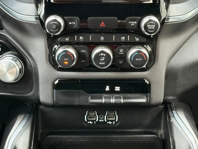 2024 RAM Ram 1500 Pickup Laramie - Photo 25