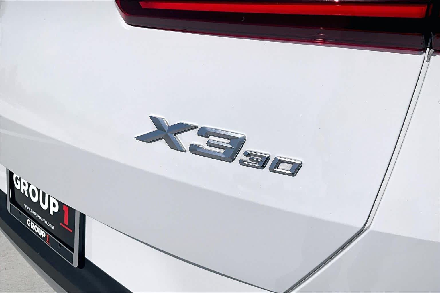 Used 2025 Alpine White BMW 30 xDrive image 9