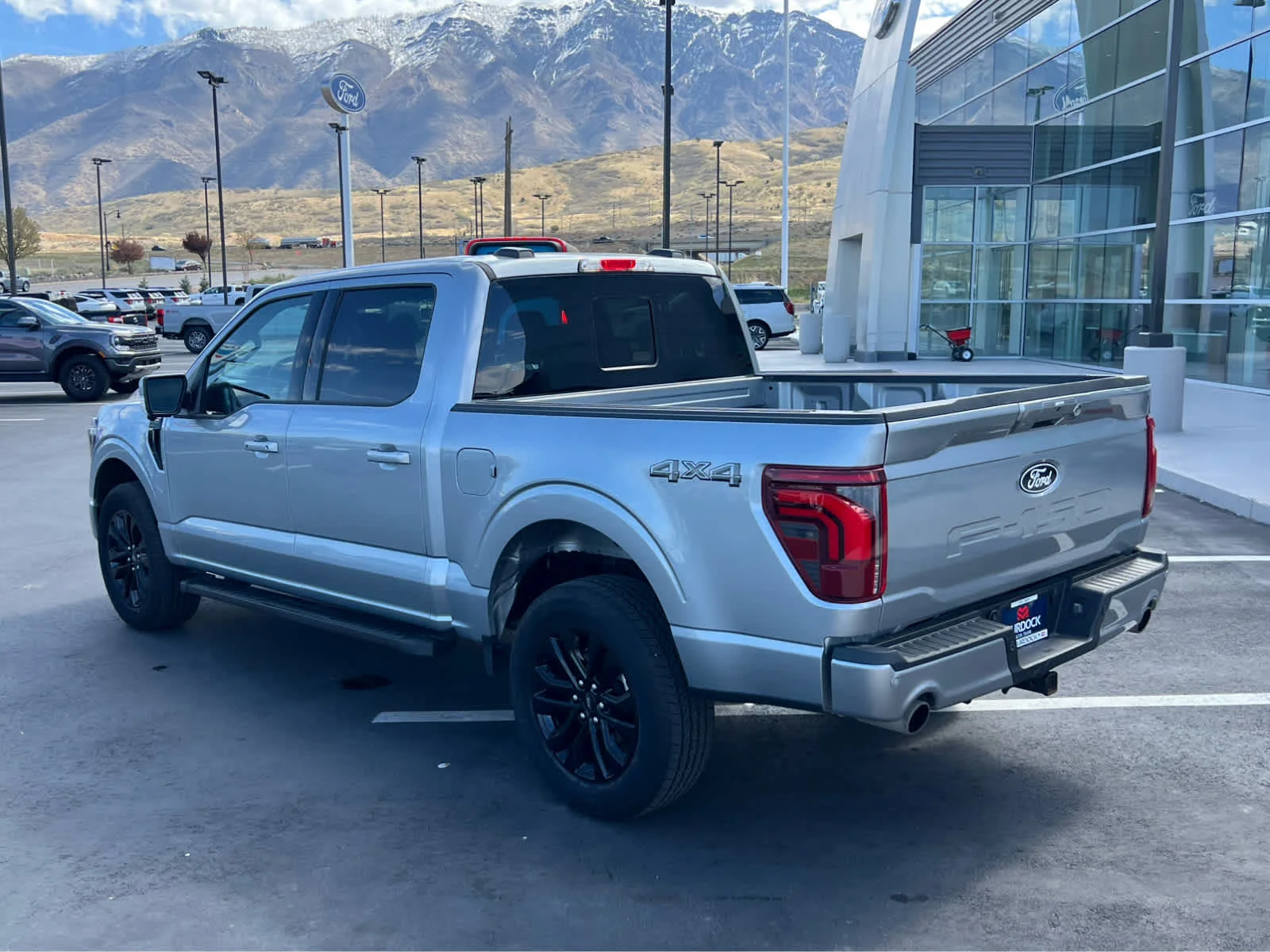 Used 2025 Iconic Silver Metallic Ford LARIAT image 11