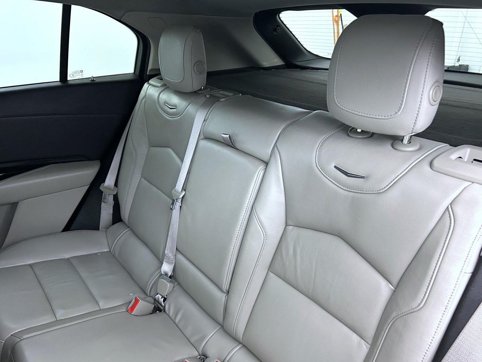 Used 2019 White Cadillac Premium Luxury image 31