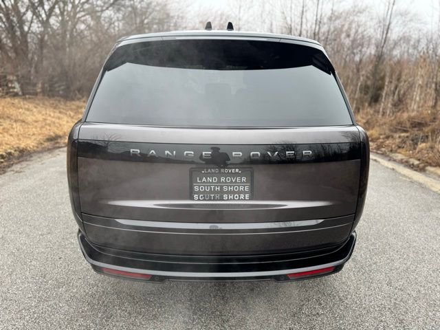 New 2026 Charente Grey Land Rover SE image 6