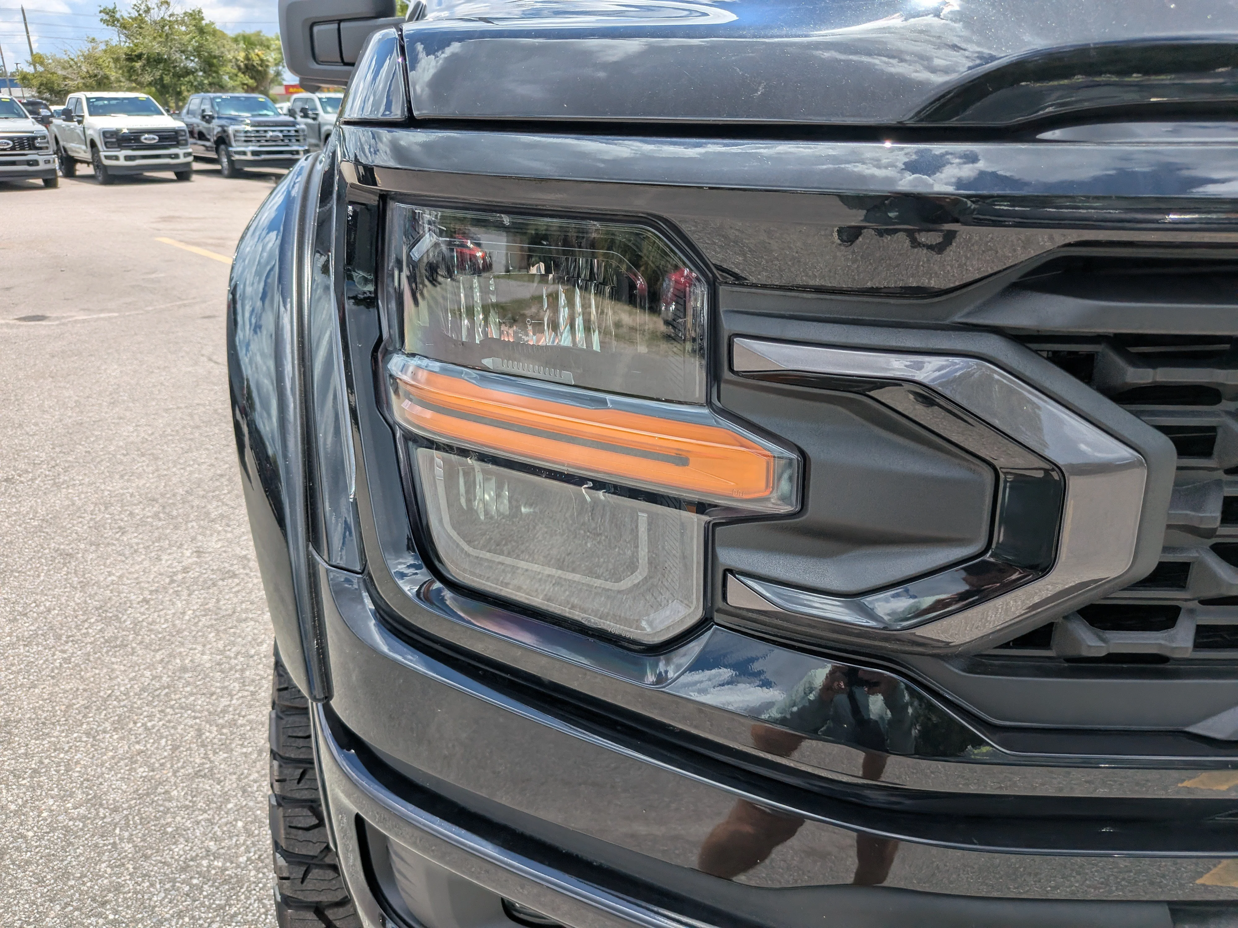 New 2026 Agate Black Metallic Ford XLT image 9