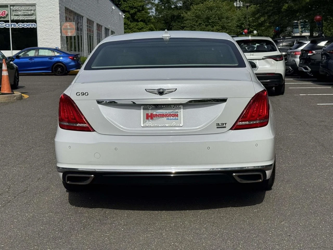 Used 2018 Casablanca White Genesis 3.3T Premium image 7